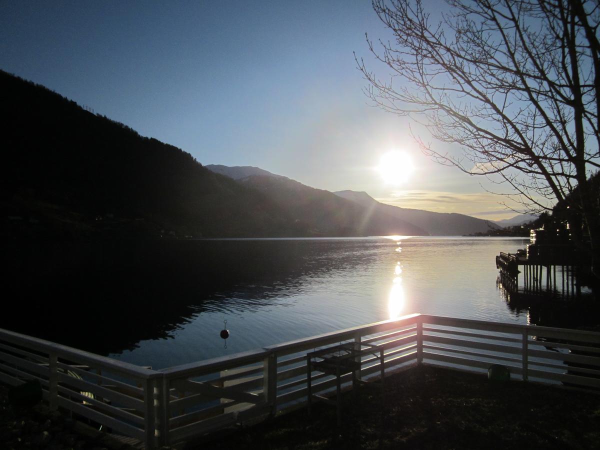 Der Fjordtraum In Balestrand Direkt Am Wasser Extérieur photo